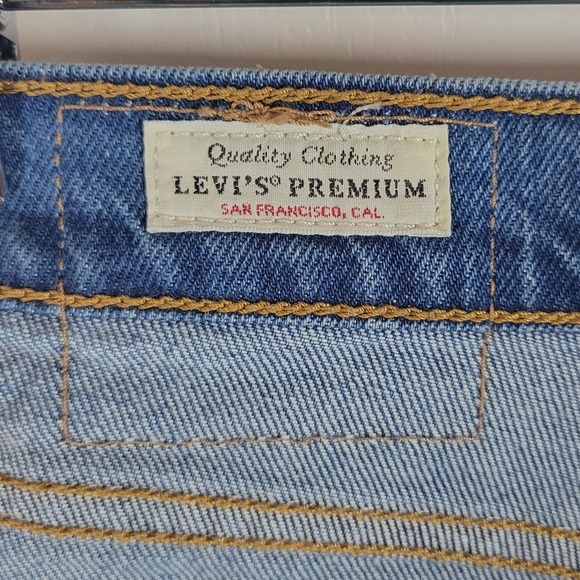 Levi's Premium Wedgie Straight Jeans Size 25 Button Fly Medium Wash High Rise - Picture 5 of 10